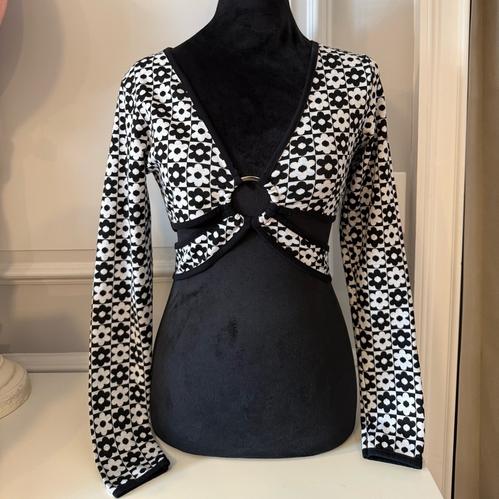 Black and White Floral Women's Top